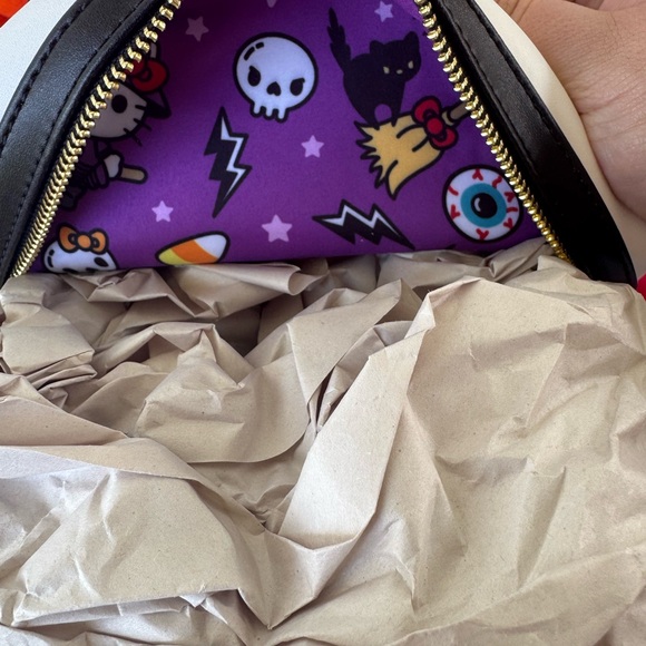 Hello Kitty Loungefly Purple Mini Backpack - Picture 4 of 4
